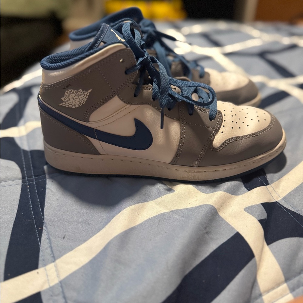 Jordan Blue and White Sneakers